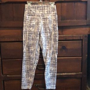 Alainah III, pocket leggings dynamic white 23”